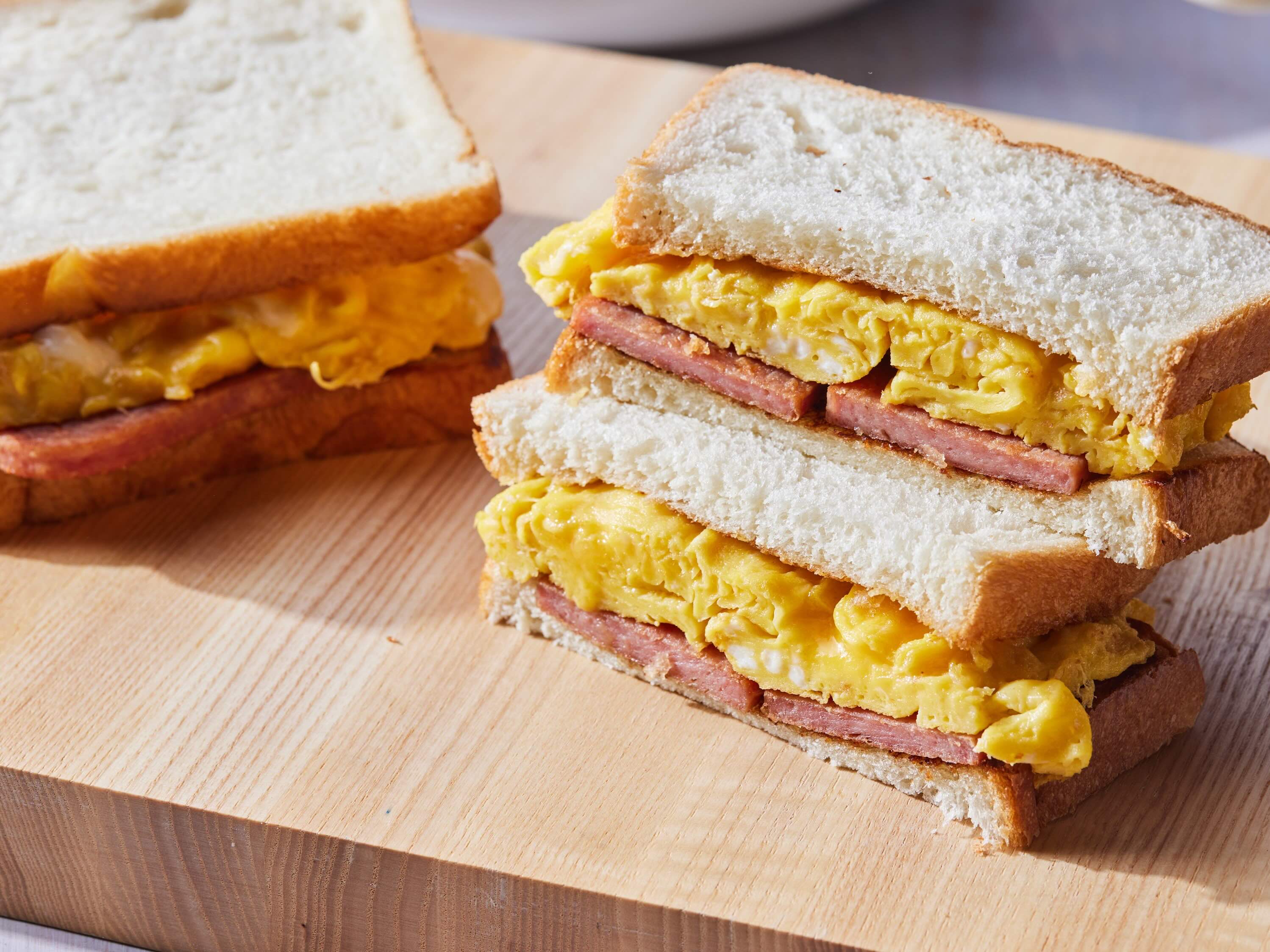 Luncheon Meat & Egg Sandwich
